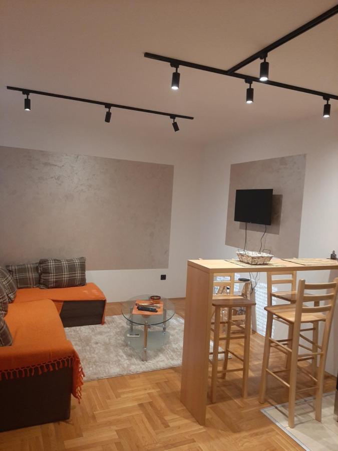 Mali Mokri Lug Belmir Apartment מראה חיצוני תמונה