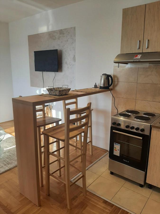 Mali Mokri Lug Belmir Apartment מראה חיצוני תמונה